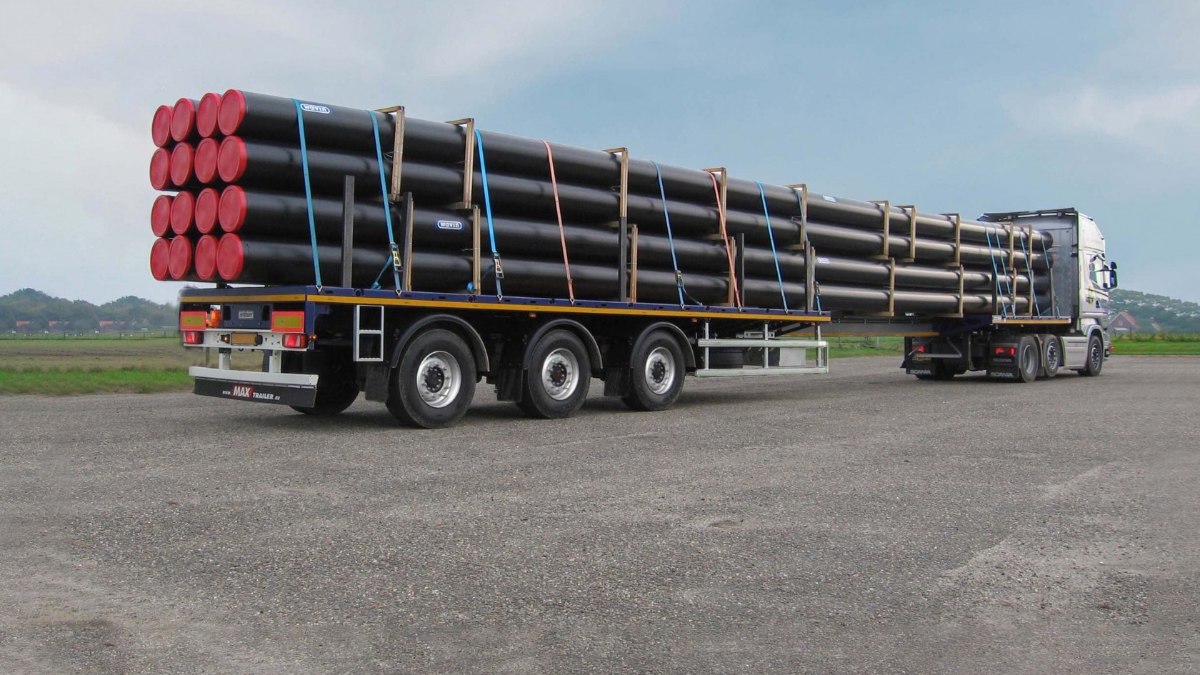 Your flatbed trailer when length matters.